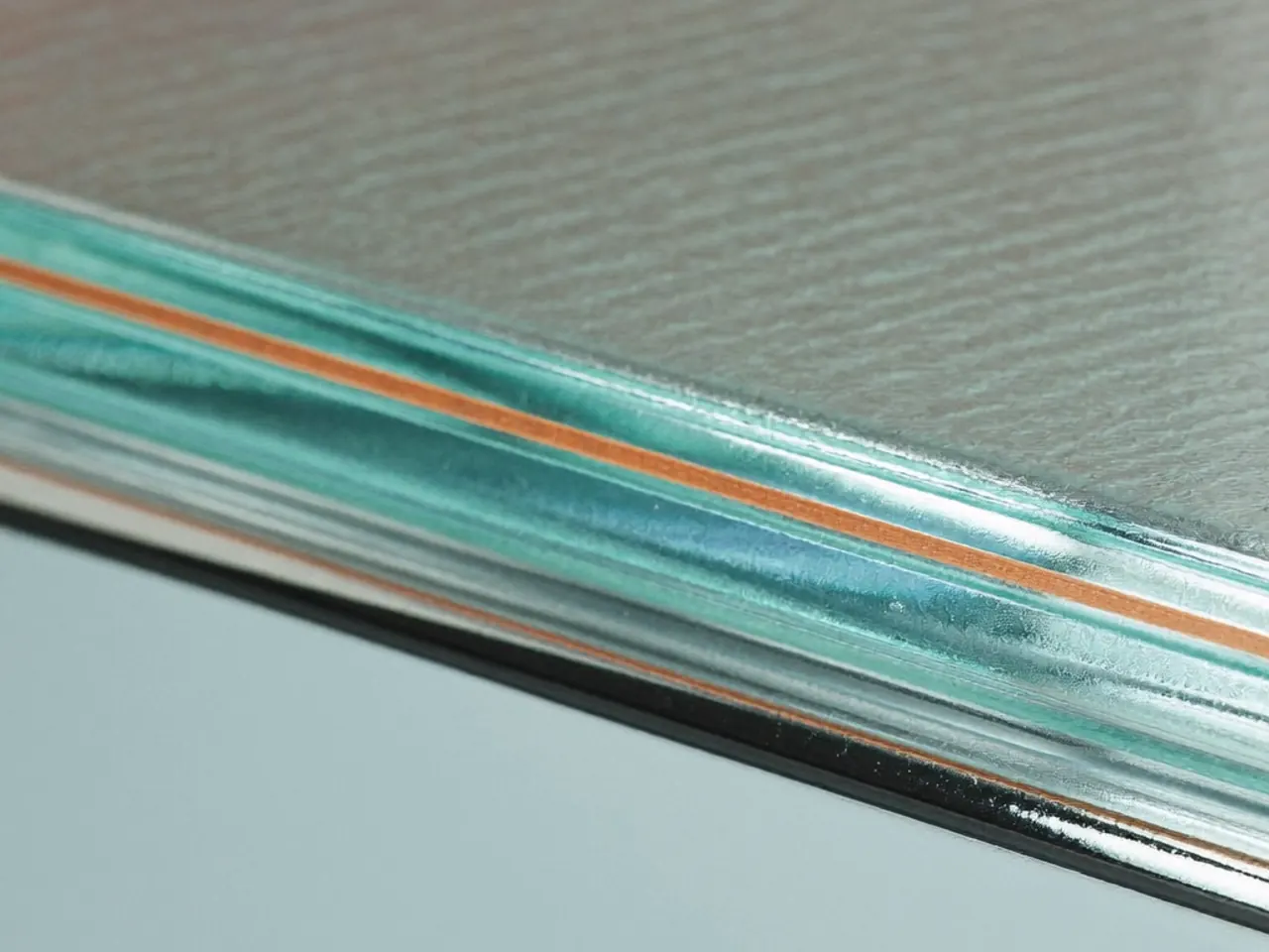 Cut-through of a sealed glazing unit showing the argon-filled cavity and warm-edge spacer bar
